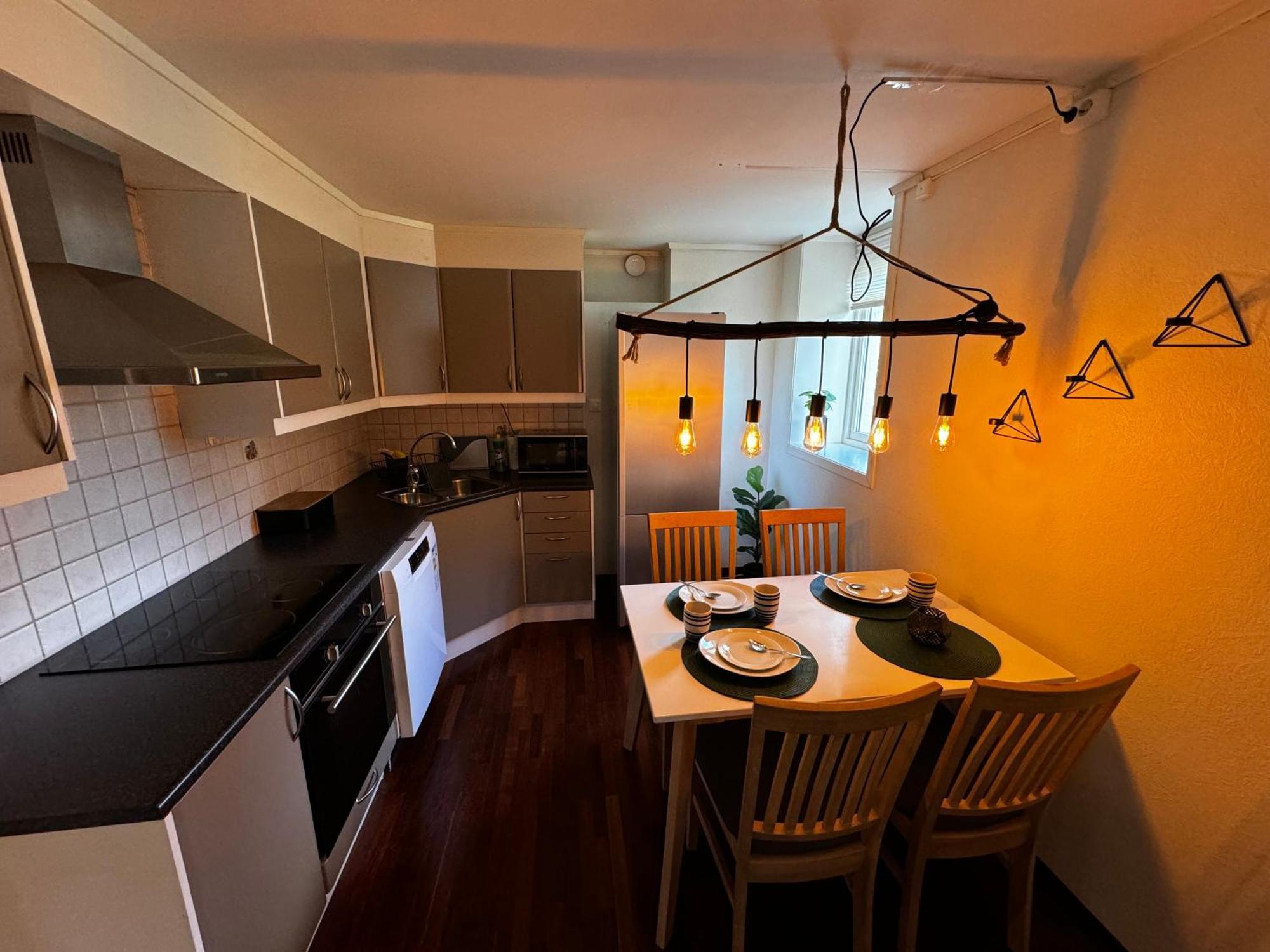 Central, 2 Bedroom, Free Parking Tromso Ngoại thất bức ảnh